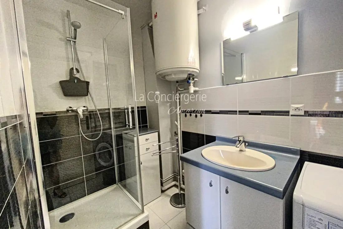 Résidence Th 23 -  🌊 Charmant Appartement Vue Sur Le Port 🌞