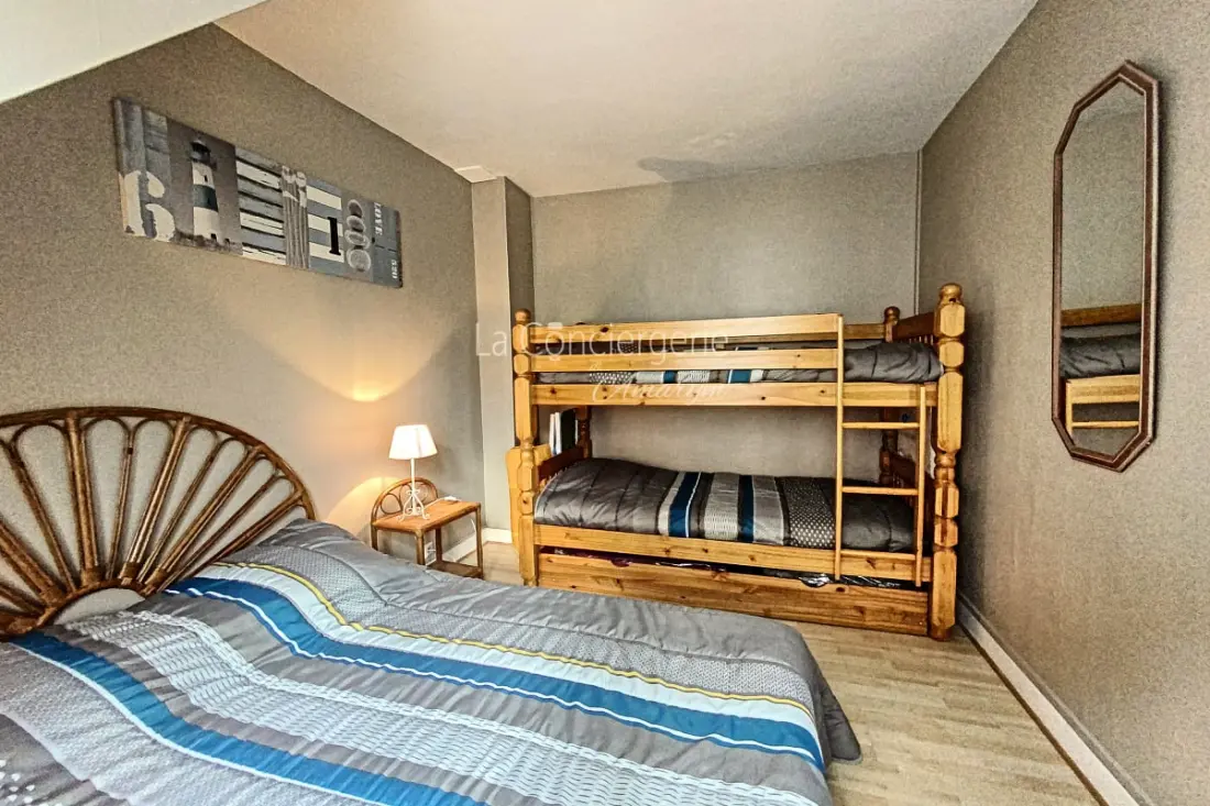 Résidence Th 23 -  🌊 Charmant Appartement Vue Sur Le Port 🌞