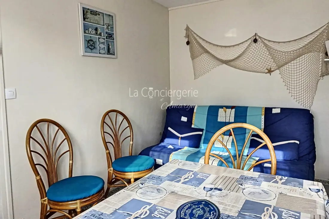 Résidence Th 23 -  🌊 Charmant Appartement Vue Sur Le Port 🌞