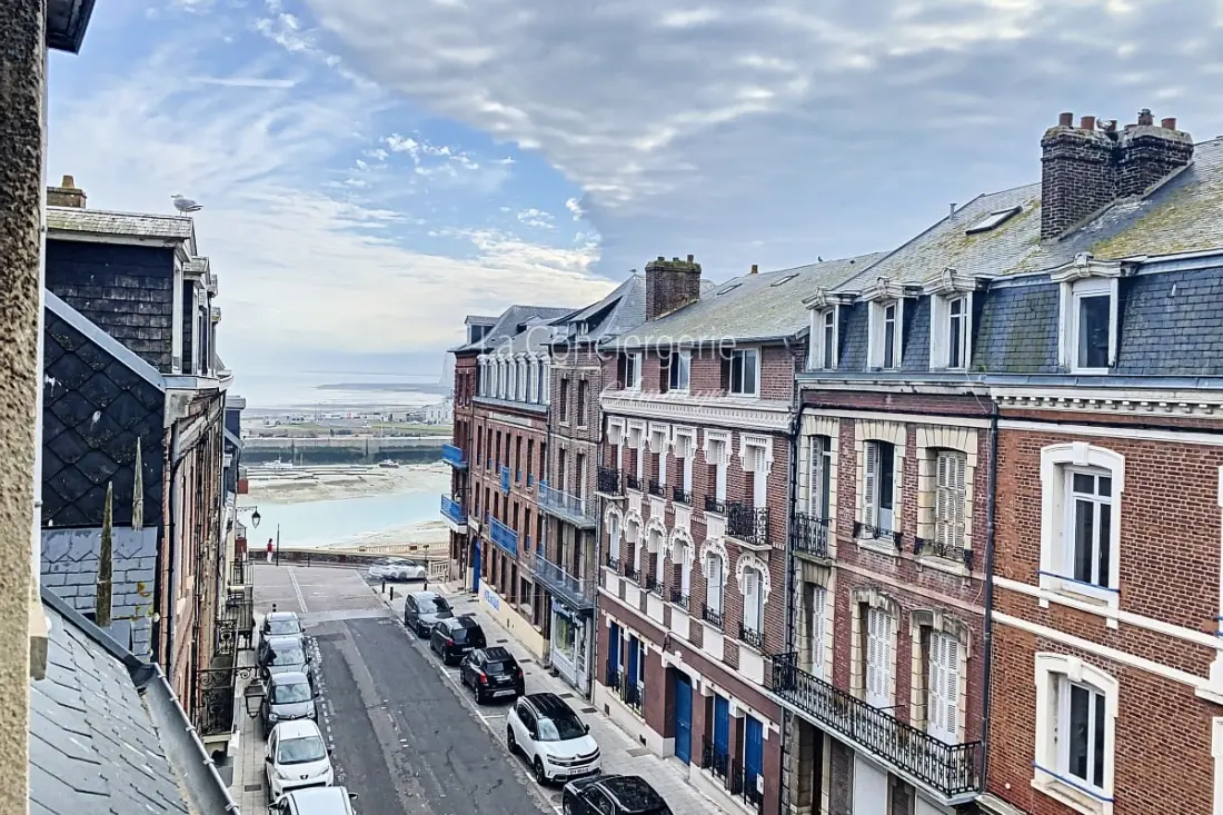 Résidence Th 23 -  🌊 Charmant Appartement Vue Sur Le Port 🌞