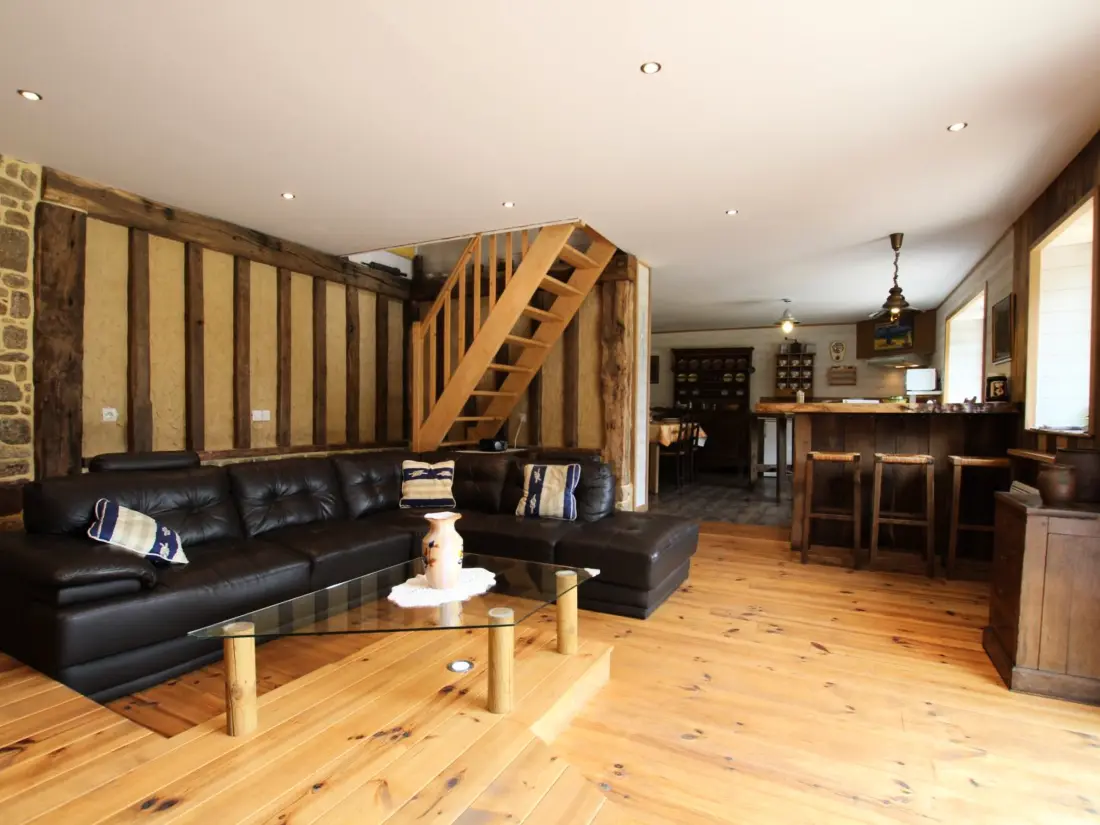 Maison de Vacances Le Val-Saint-Père 3