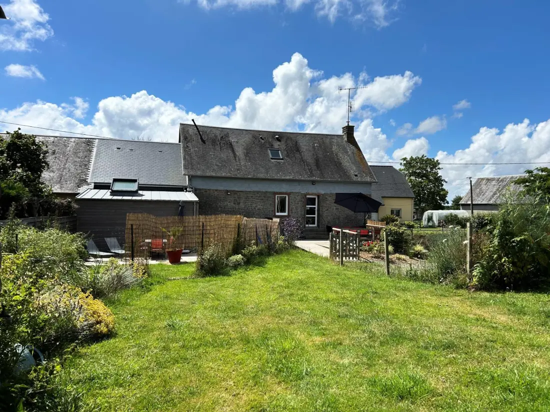 Maison de Vacances Le Val-Saint-Père 4