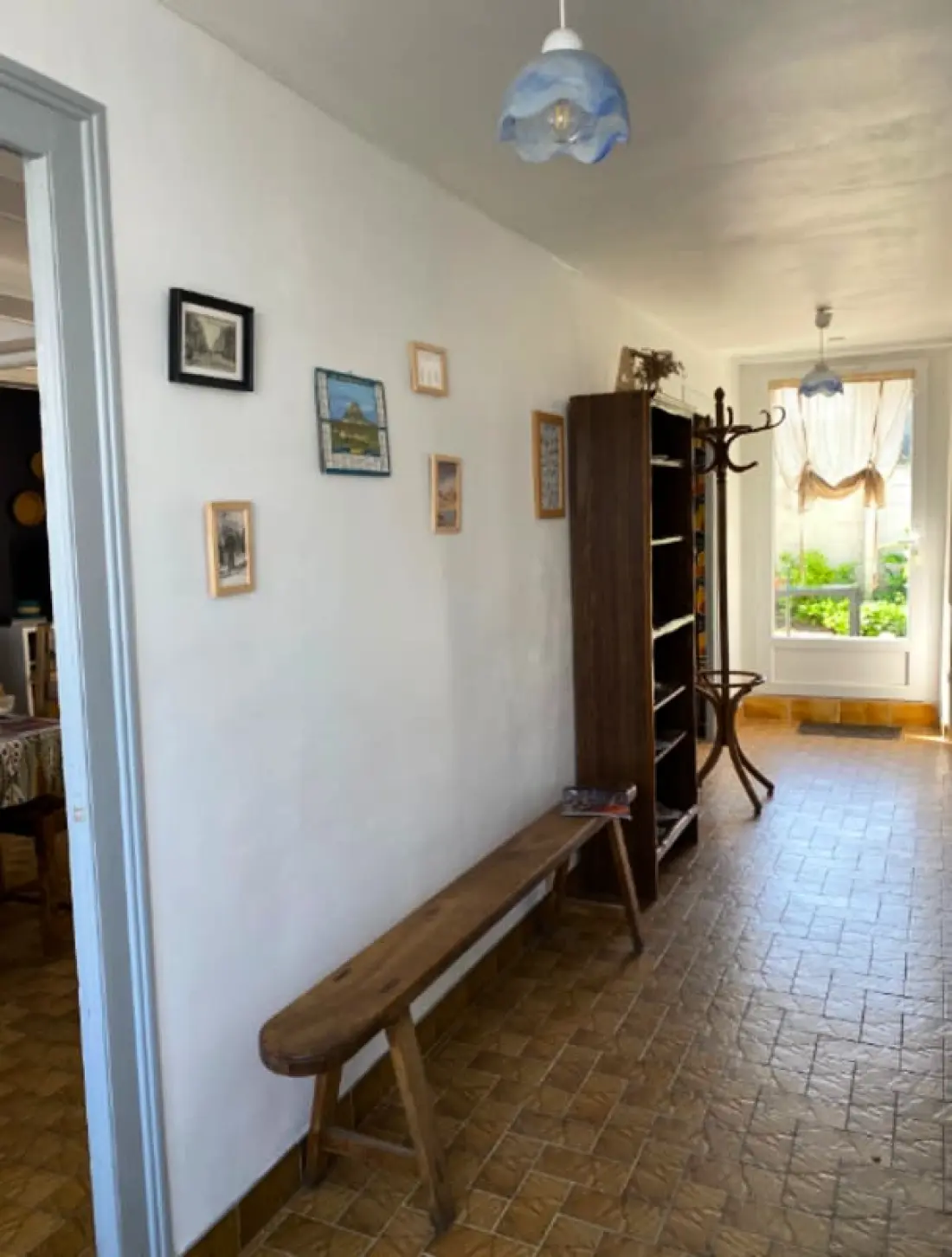 Maison Indépendante Avec Coin Détente En Plein Air
