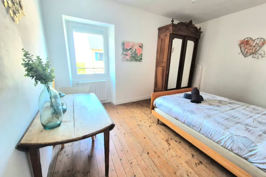 Maison Indépendante Avec Coin Détente En Plein Air