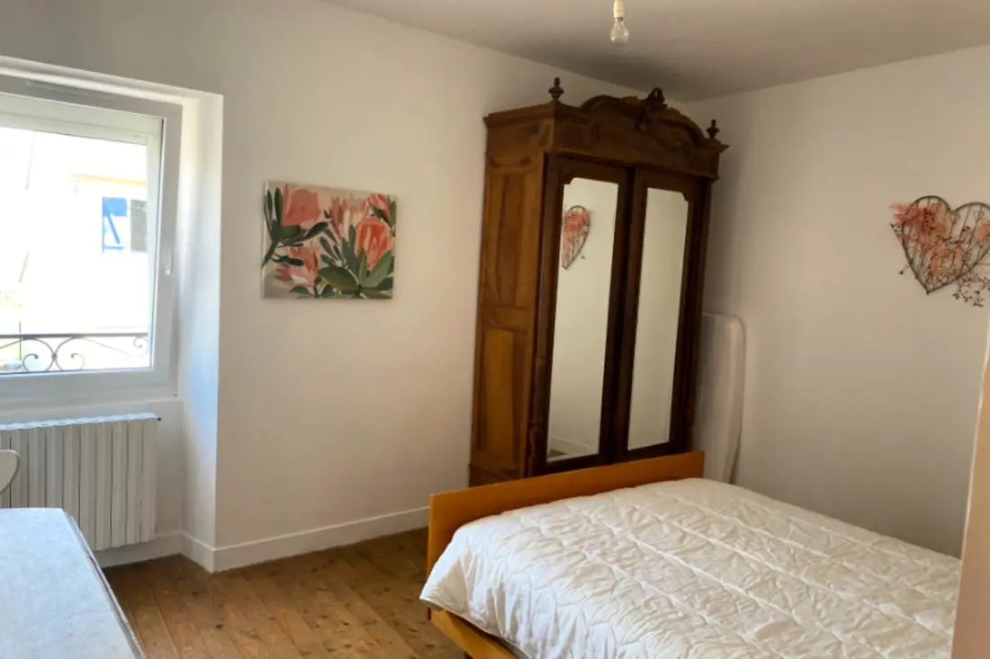 Maison Indépendante Avec Coin Détente En Plein Air