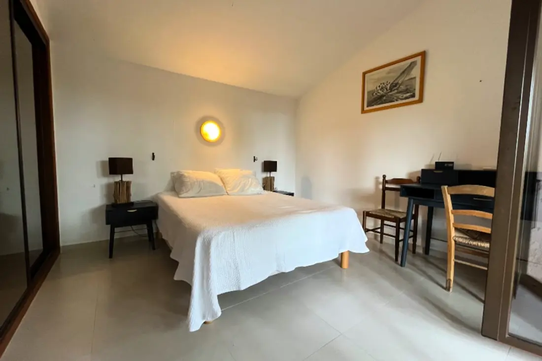 Maison Spacieuse Avec Terrasse - Plage à 8min