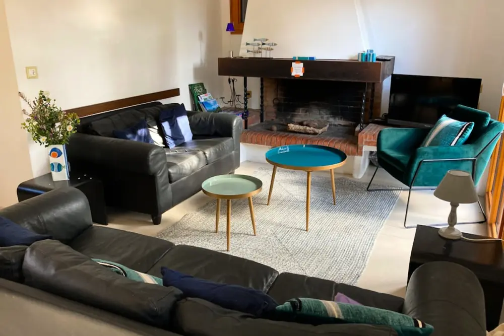 Maison Spacieuse Avec Terrasse - Plage à 8min