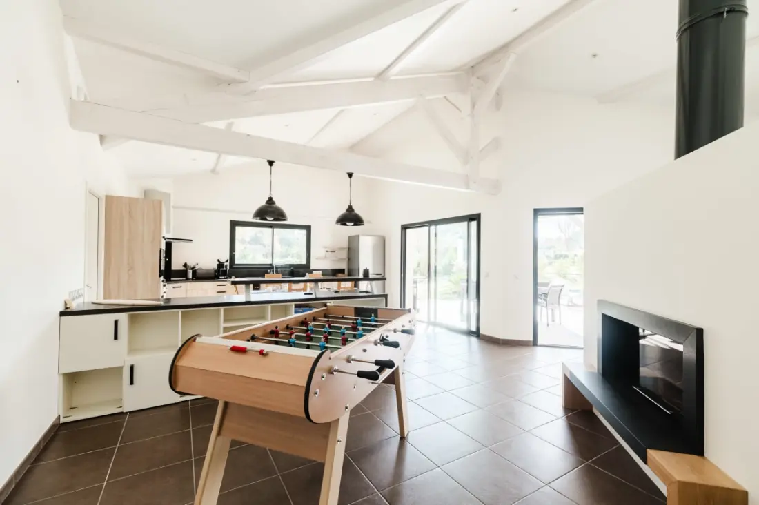 Belle Villa Contemporaine 201 M2 Avec Piscine