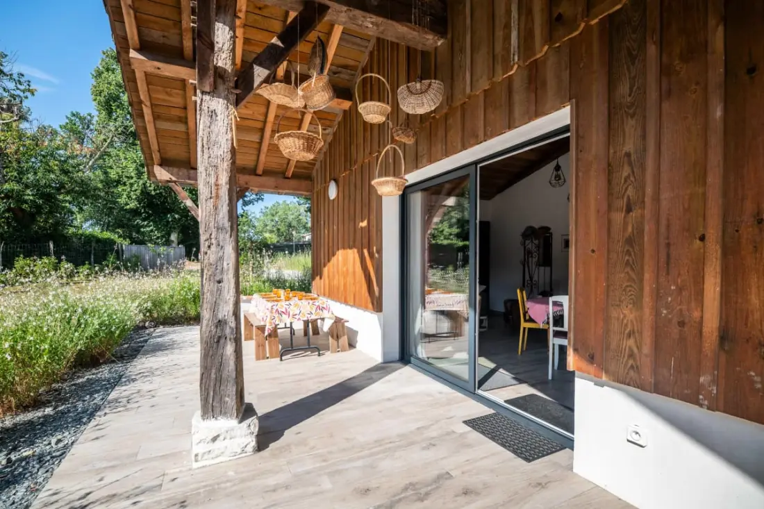 Grange Restaurée Dans Son Airial Landais