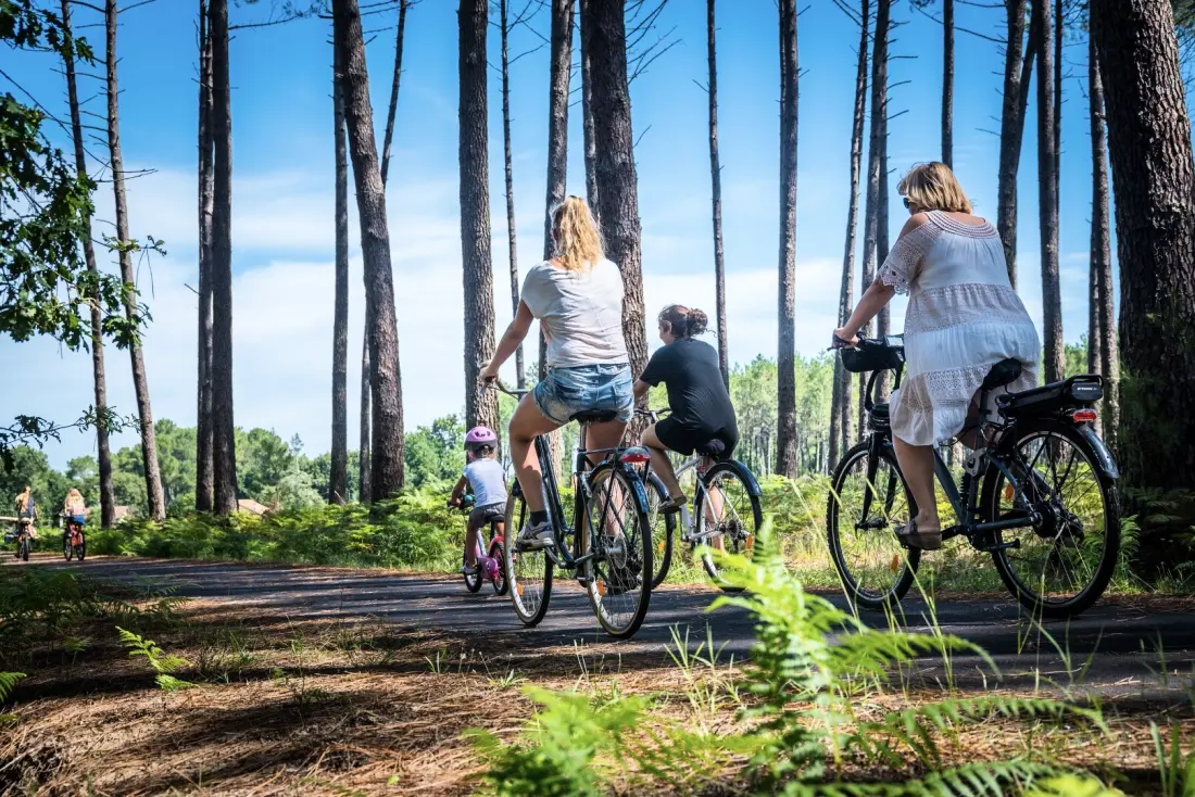 Les Pins Village Vacances2 étoiles★★