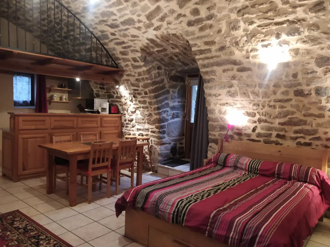 Gîte de France La voûte céleste 2/3 pers aux bondons 3 épis