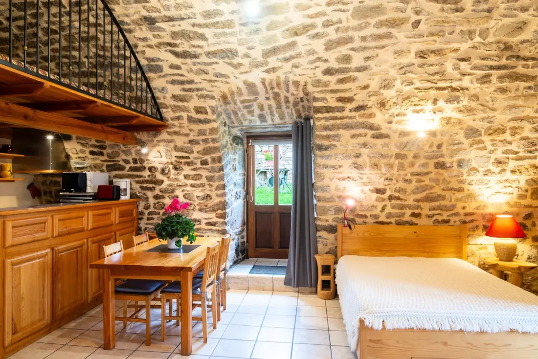 Gîte de France La voûte céleste 2/3 pers aux bondons 3 épis