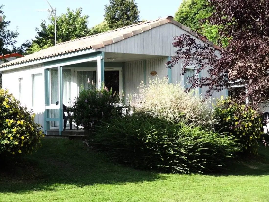 Camping Le Rouge Gorge4 étoiles★★★★