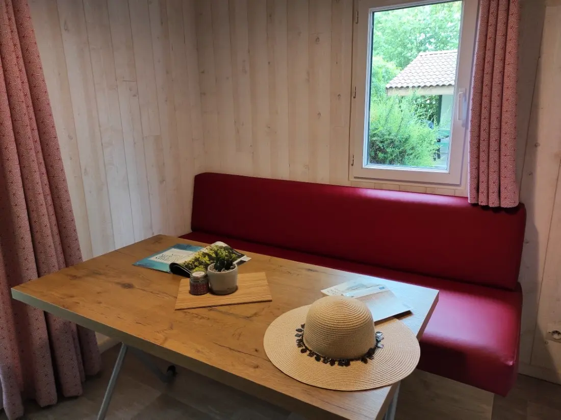 Camping Le Rouge Gorge4 étoiles★★★★