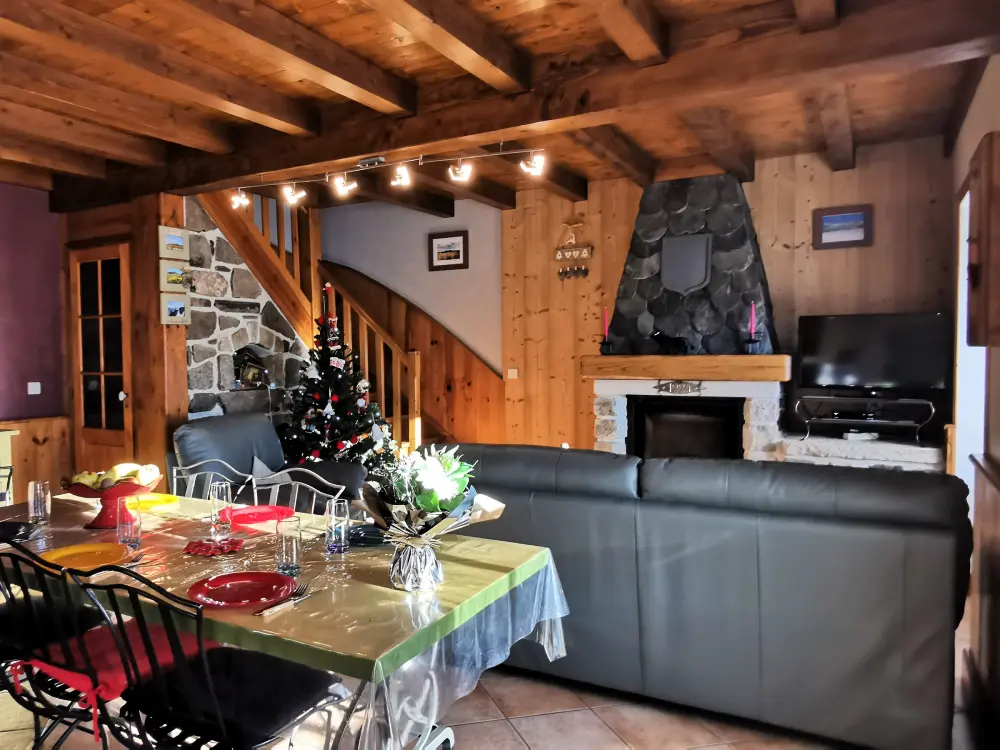 Maison de Vacances Les Estables 3