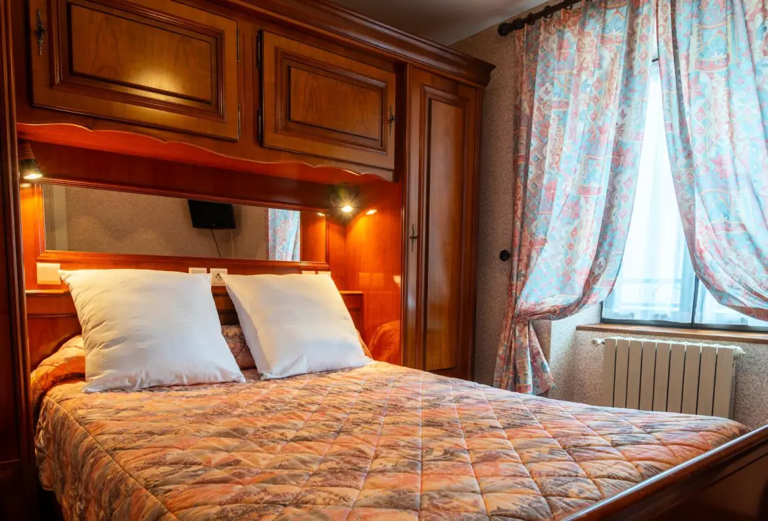 Gîte de France Bon aubrac pour 12 personnes 2 épis