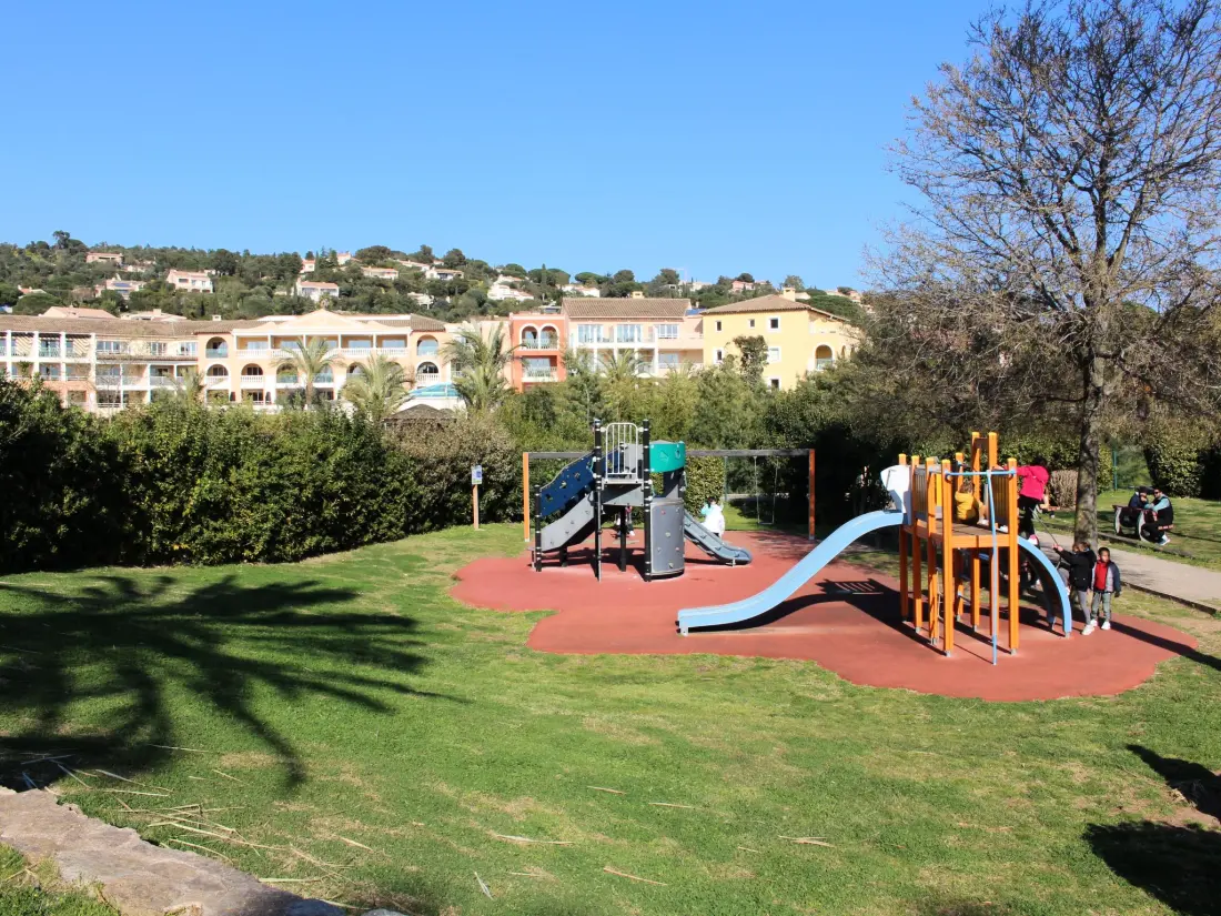 Résidence Französische Riviera - Les Issambres T2 für 4 Personen am Meer