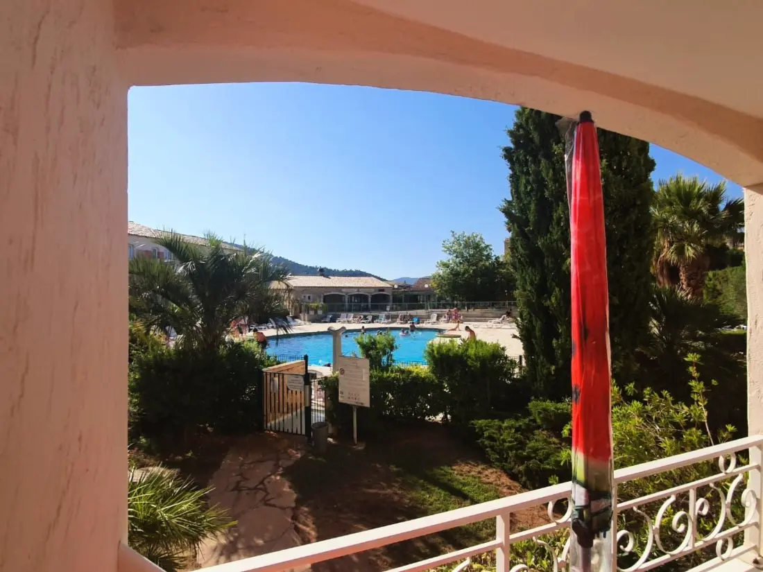 Résidence Golf de ST Tropez ,Wohnung mit Balkon