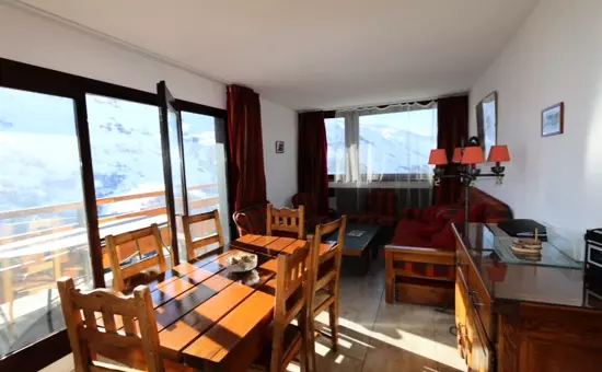 Appartement au coeur des Ménuires avec balcon