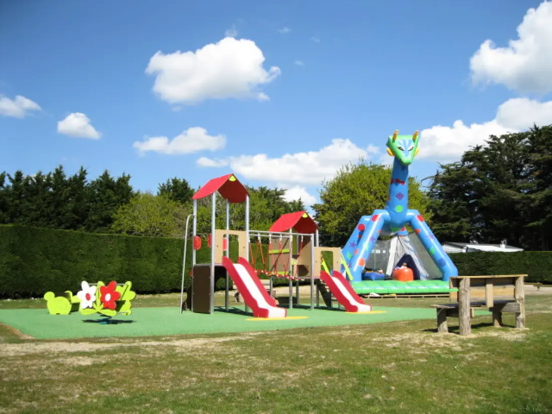 Camping Les Brillas 3 étoiles★★★