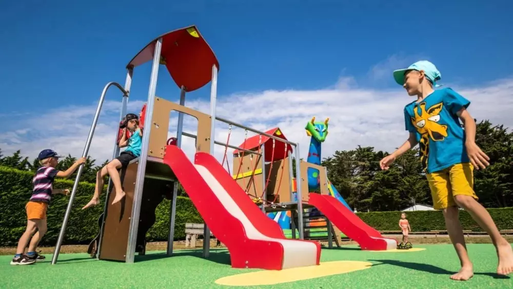 Camping Les Brillas 3 étoiles★★★