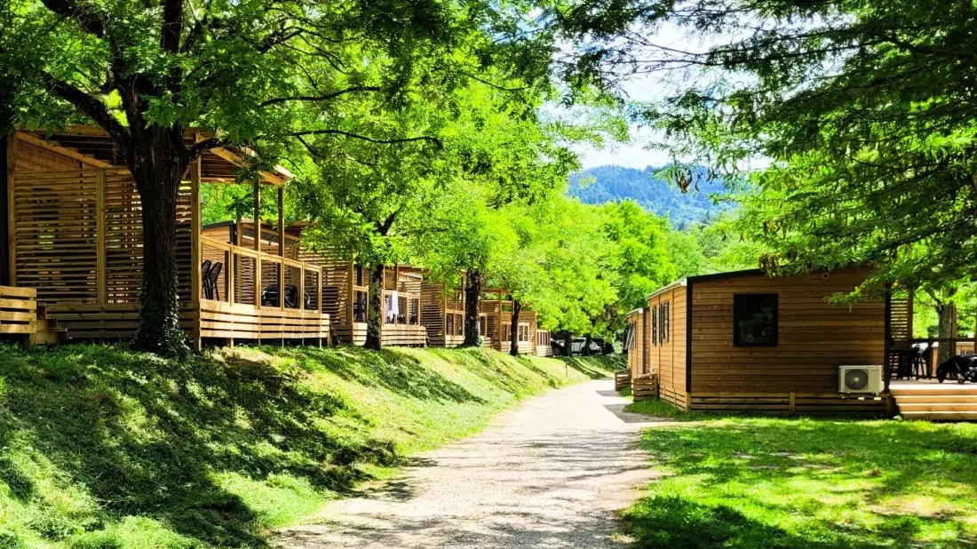 Flower Camping Mas de Champel 4 étoiles★★★★