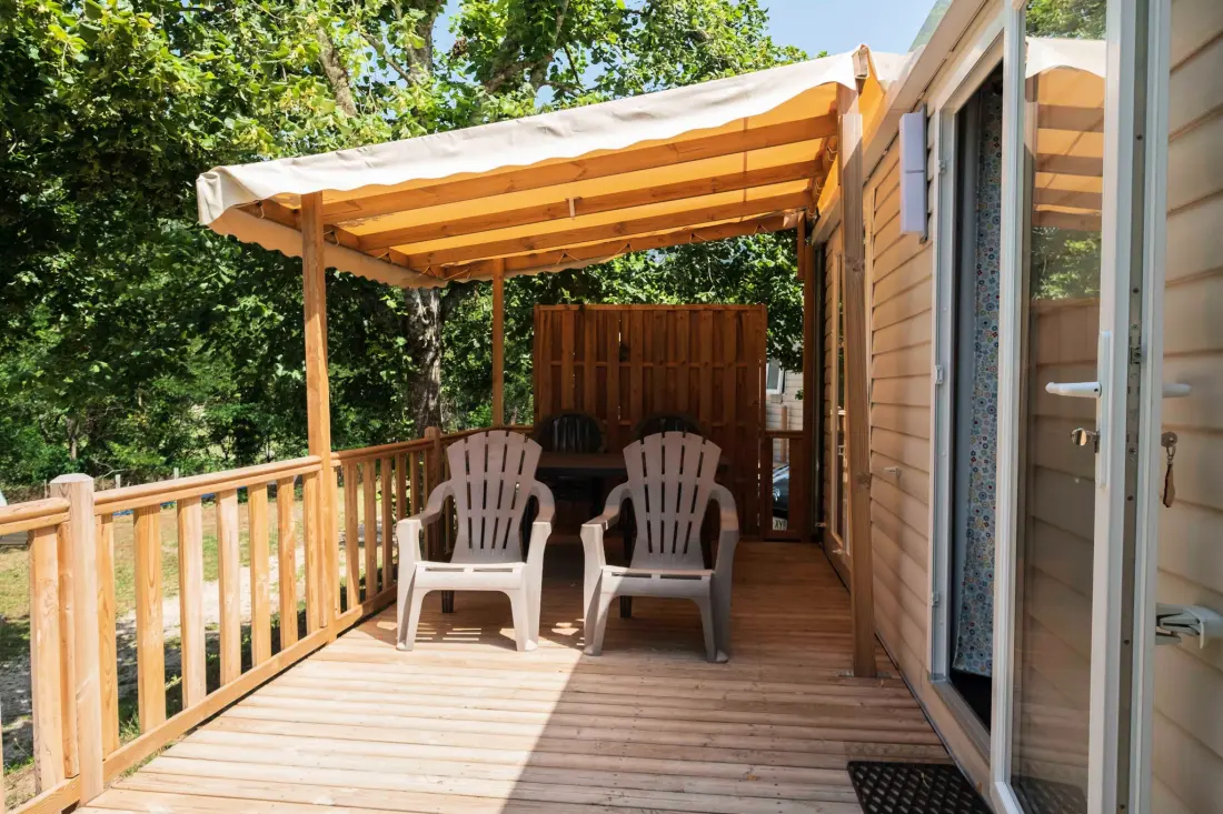 Flower Camping Mas de Champel 4 étoiles★★★★