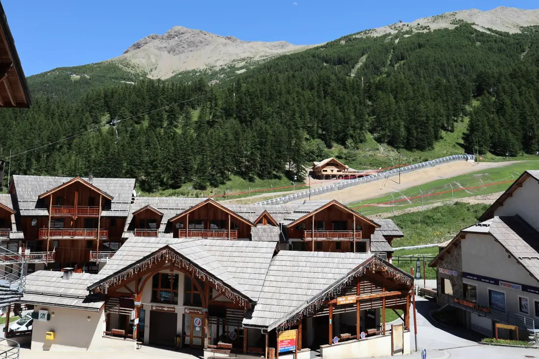 Les Chalets De Bois Mean