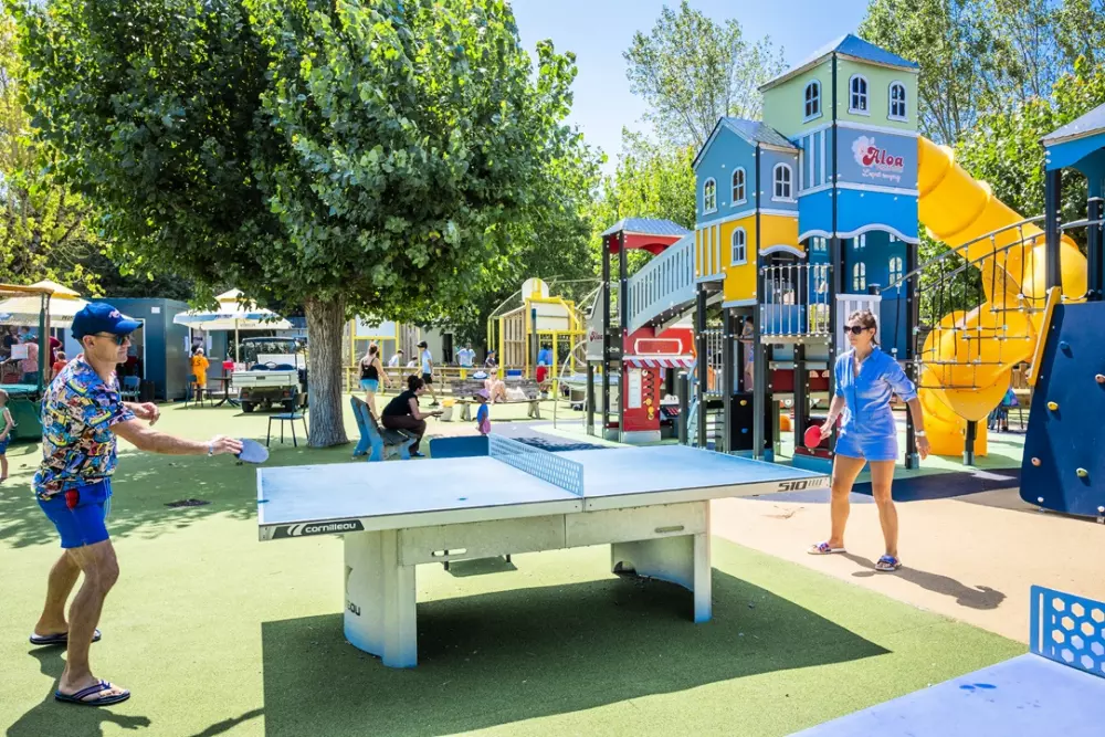 Camping Les Pirons 51 étoiles★