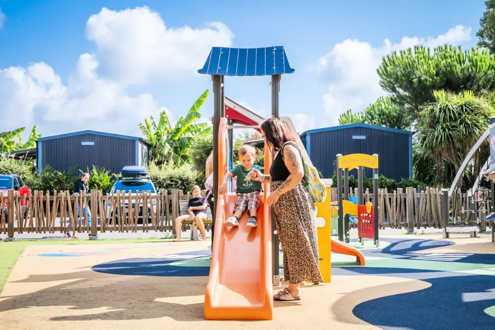 Camping Les Pirons 51 étoiles★