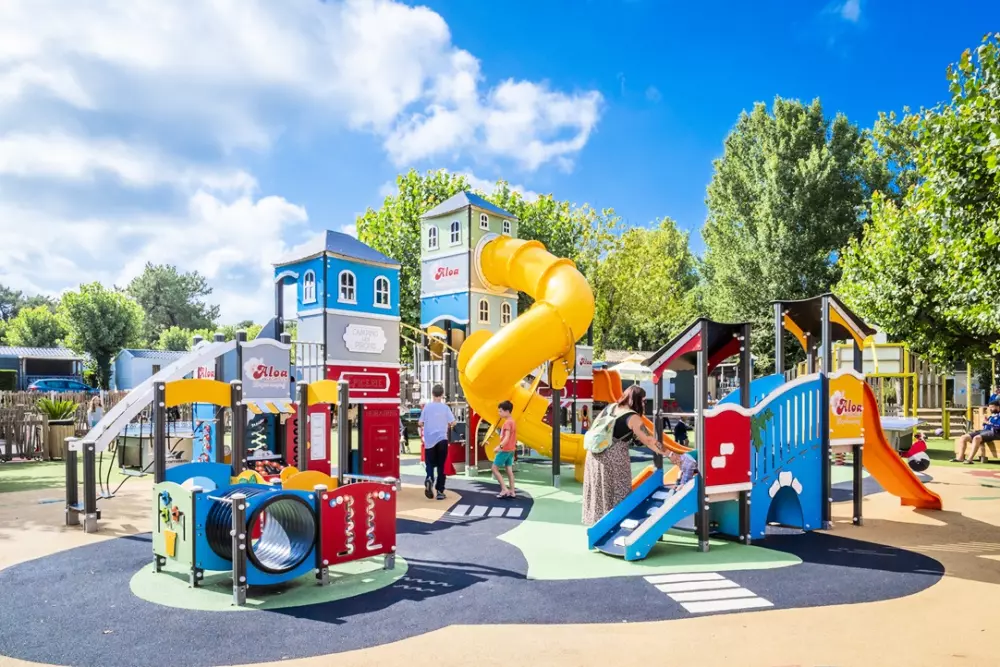 Camping Les Pirons 51 étoiles★