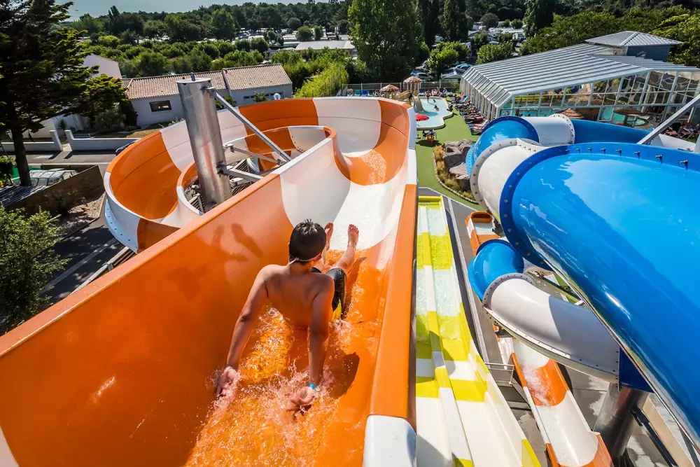 Camping Les Pirons 51 étoiles★