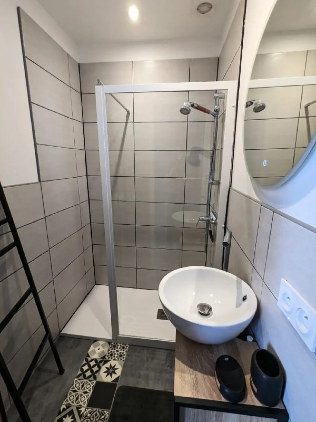 Chaleureuse Et Agréable Près De La Mer Avec Garage