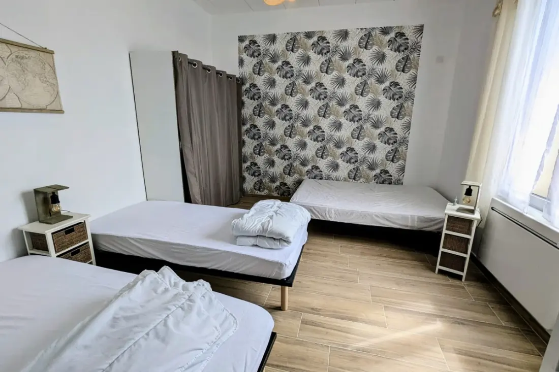 Chaleureuse Et Agréable Près De La Mer Avec Garage