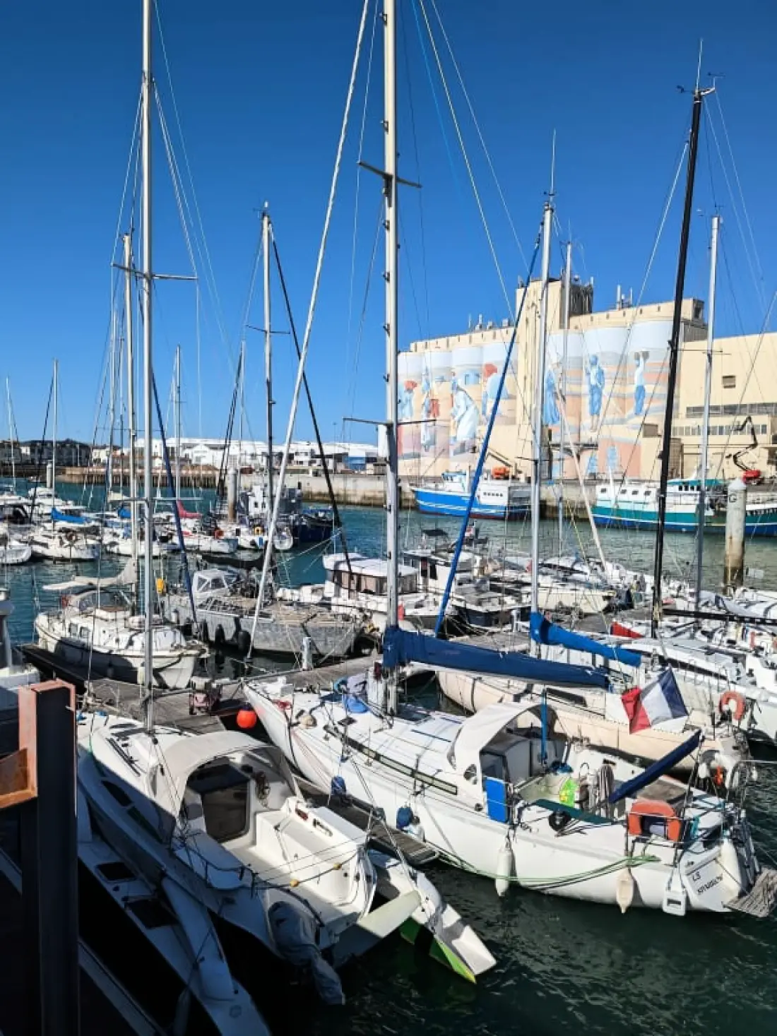 Chaleureuse Et Agréable Près De La Mer Avec Garage