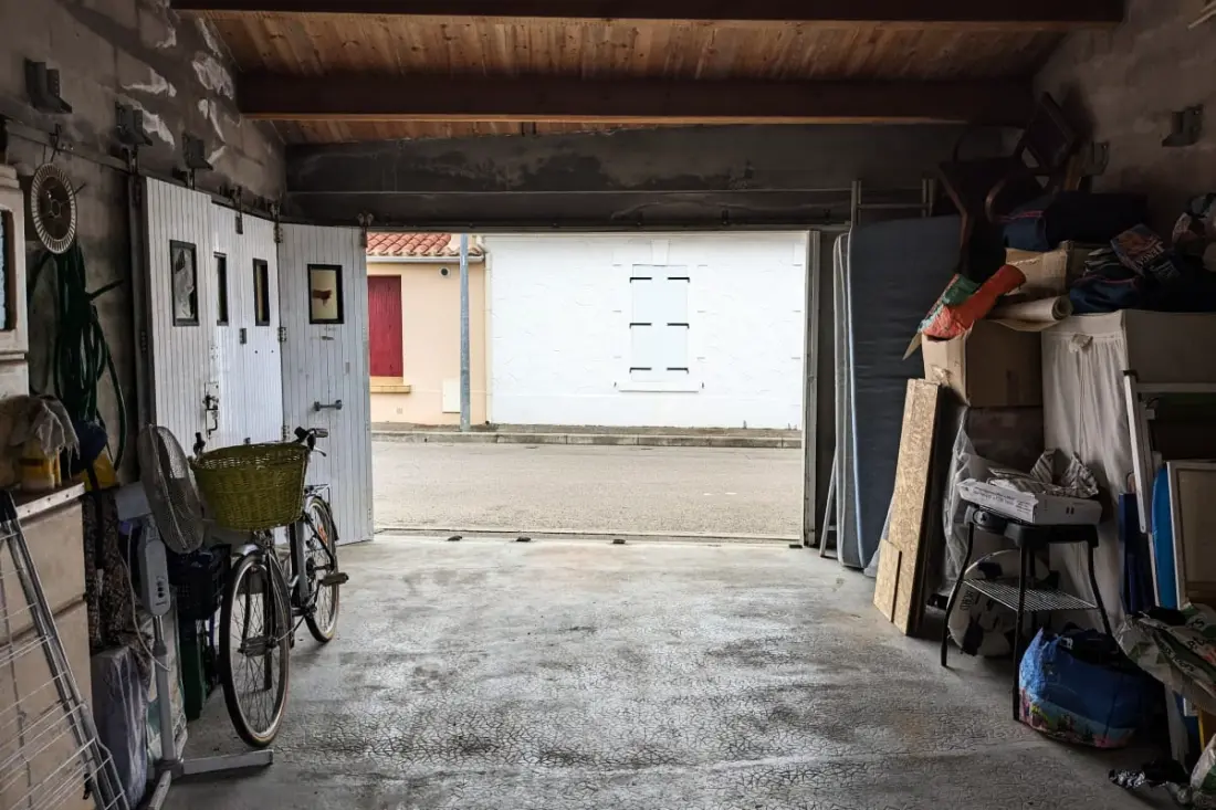 Chaleureuse Et Agréable Près De La Mer Avec Garage