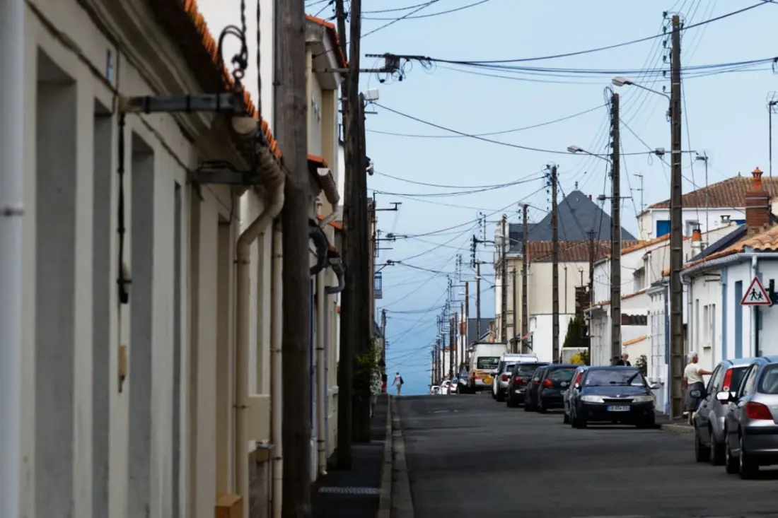 Chaleureuse Et Agréable Près De La Mer Avec Garage