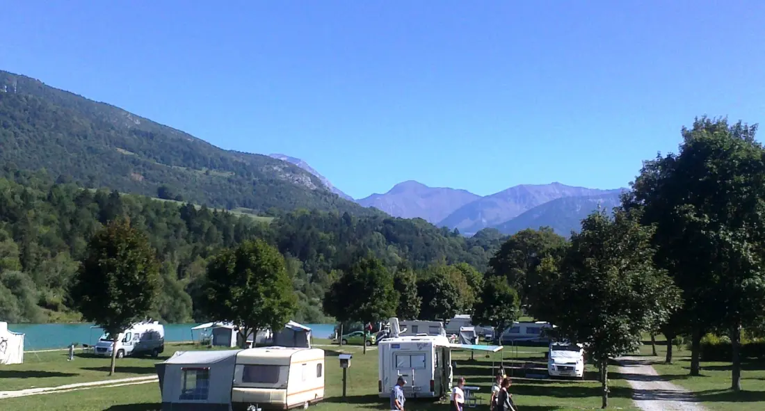 Camping de l'Île du Chéran 3 étoiles★★★
