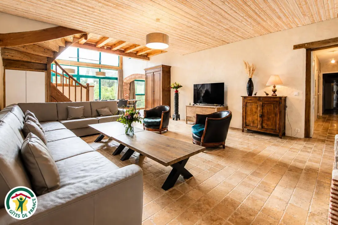 Gîte de France Aux hirondelles du chêne - l'ecureuil 4 épis