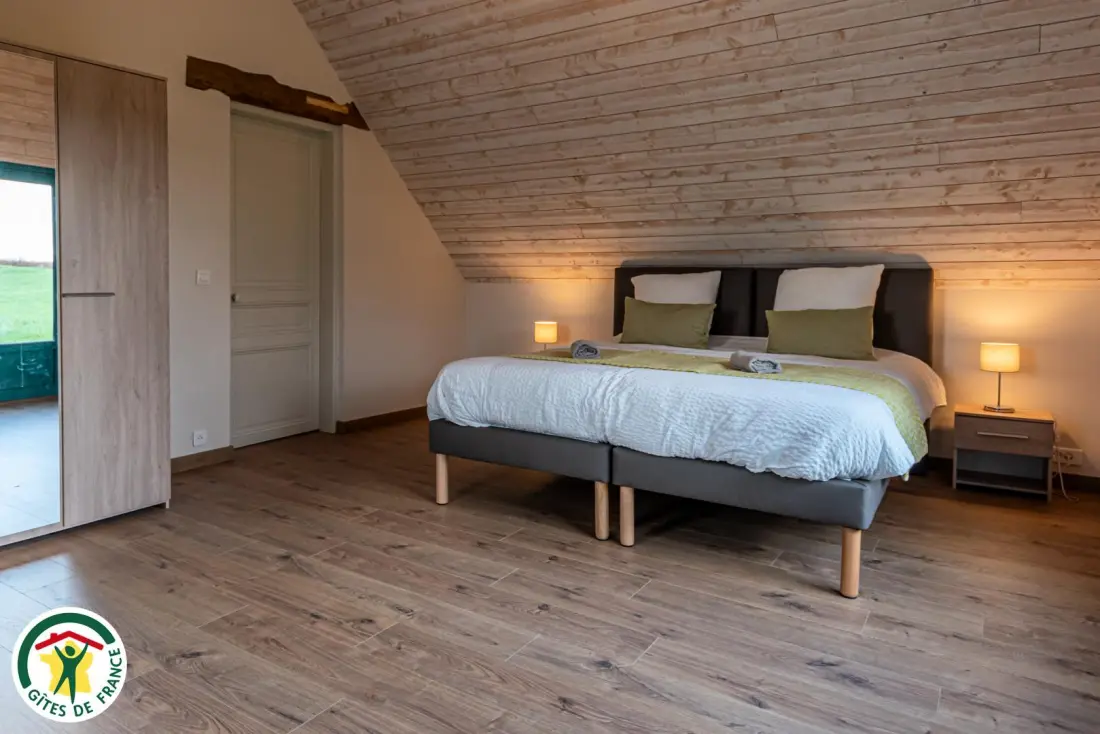 Gîte de France Aux hirondelles du chêne - l'ecureuil 4 épis
