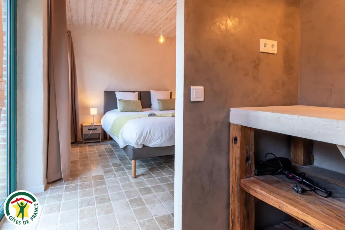 Gîte de France Aux hirondelles du chêne - l'ecureuil 4 épis