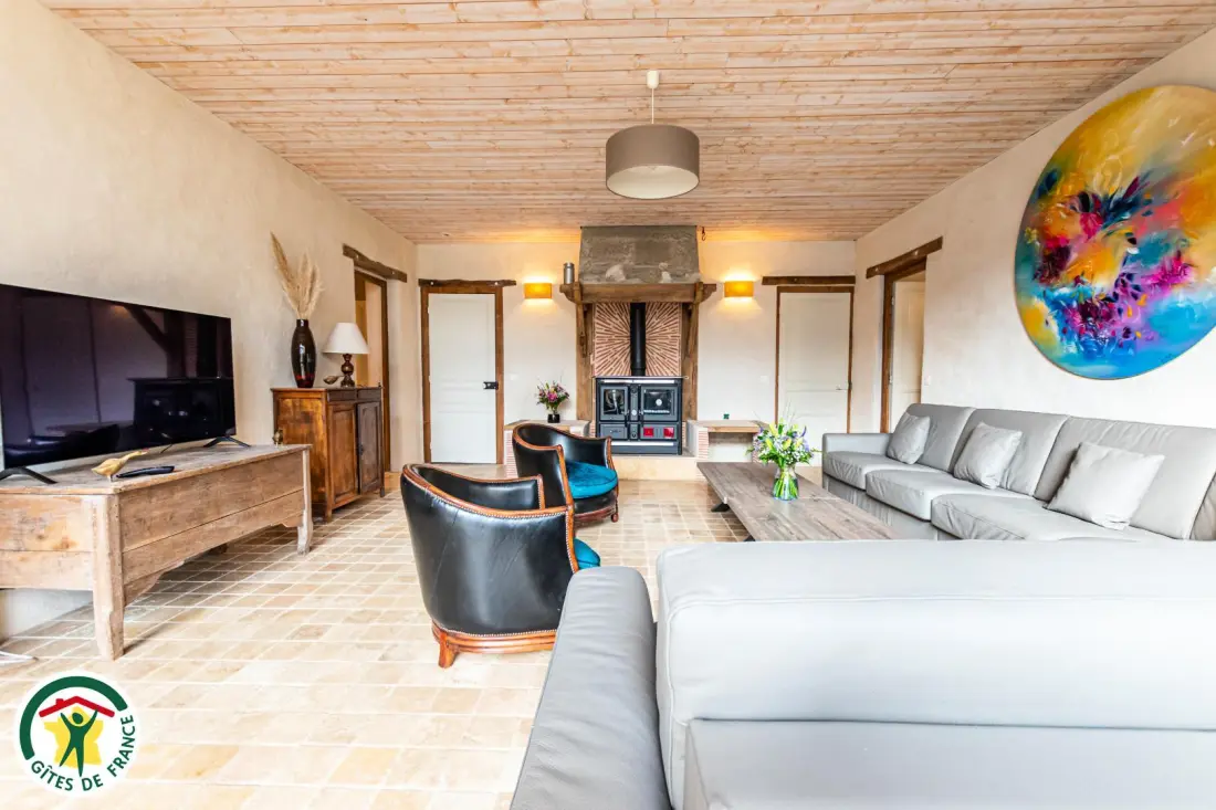 Gîte de France Aux hirondelles du chêne - l'ecureuil 4 épis