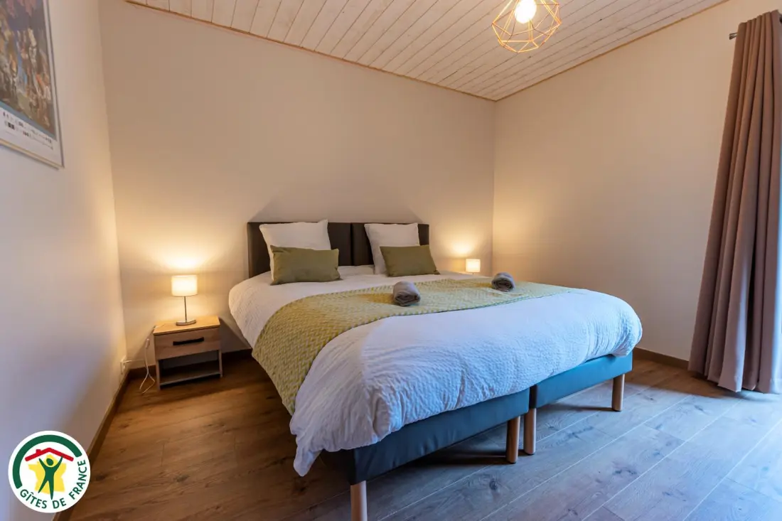 Gîte de France Aux hirondelles du chêne - l'ecureuil 4 épis