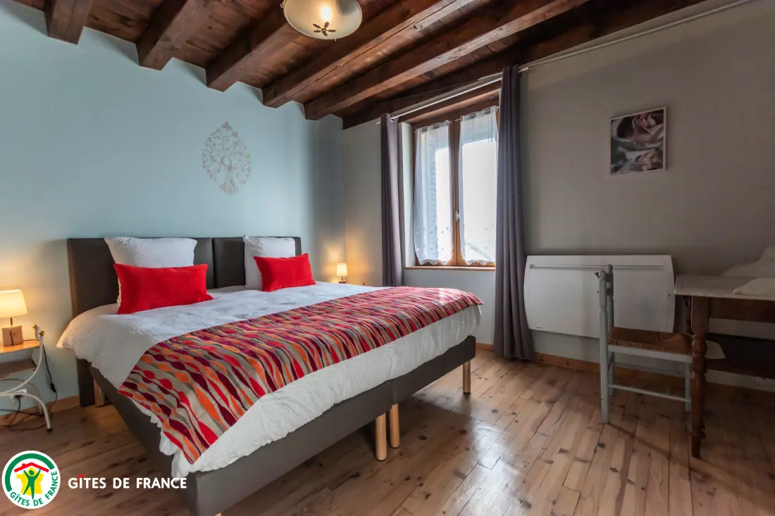 Gîte de France Aux hirondelles du chêne - la cabane 4 épis