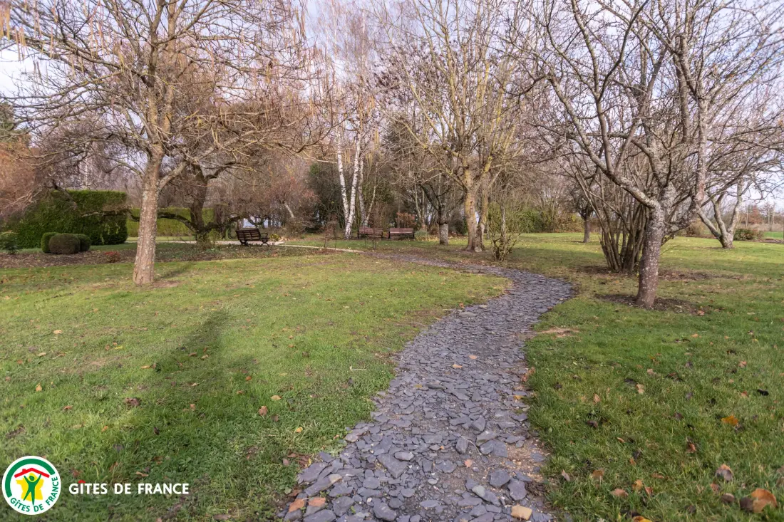 Gîte de France Aux hirondelles du chêne - la cabane 4 épis