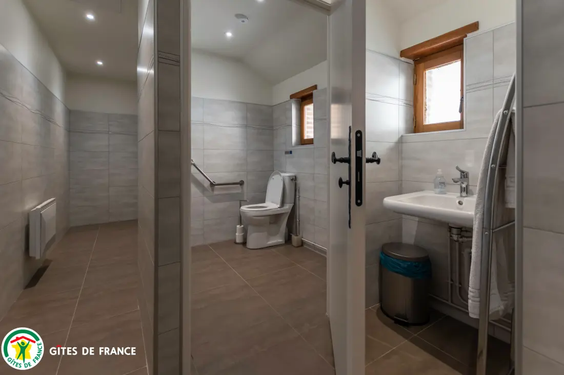 Gîte de France Aux hirondelles du chêne - la cabane 4 épis