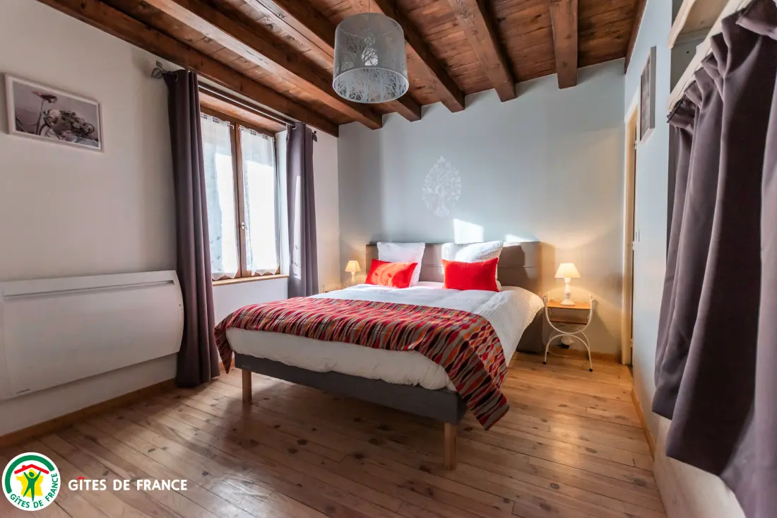 Gîte de France Aux hirondelles du chêne - la cabane 4 épis