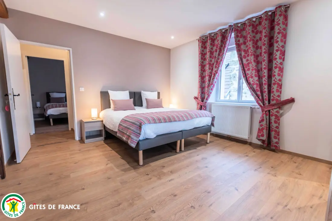 Gîte de France Aux hirondelles du chêne - le hérisson 4 épis