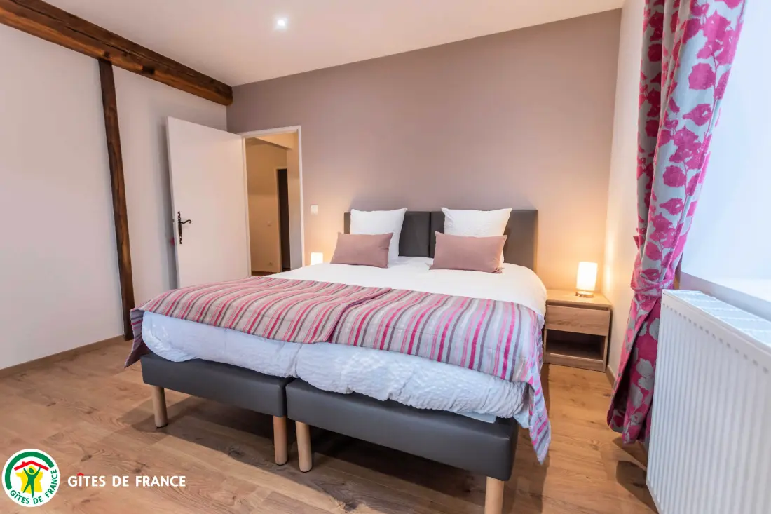 Gîte de France Aux hirondelles du chêne - le hérisson 4 épis