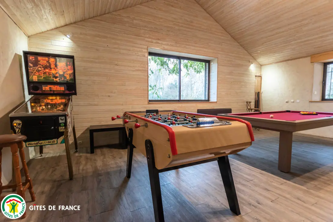 Gîte de France Aux hirondelles du chêne - le hérisson 4 épis
